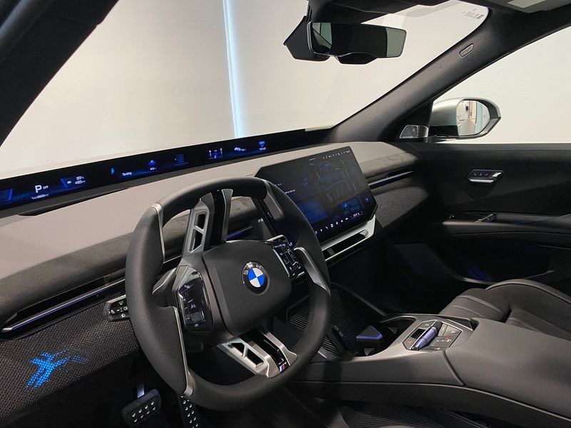 BMW iX3 bild 8