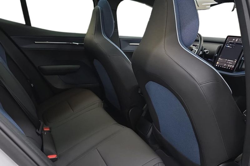 Volvo EX30 bild 9