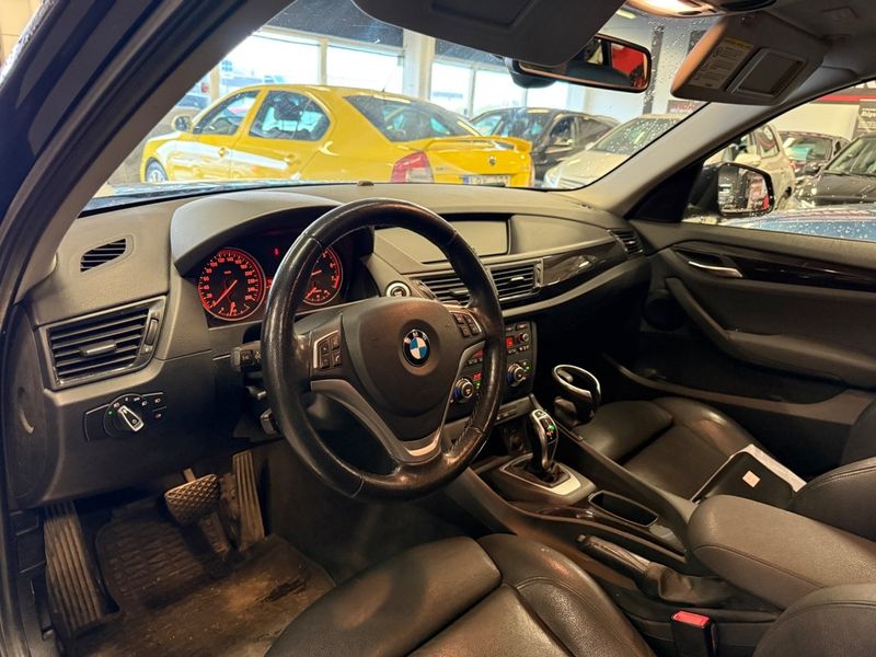 BMW X1 bild 8