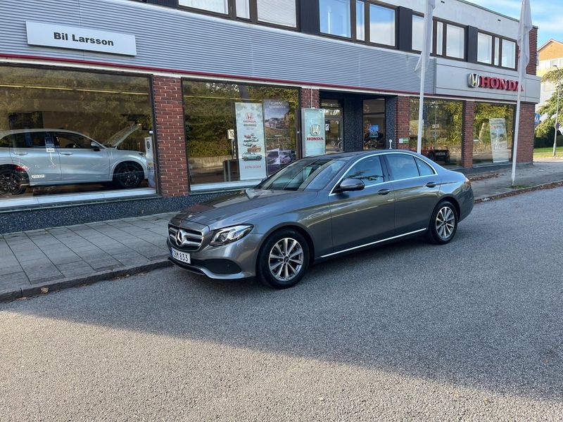 Mercedes E220 bild 2