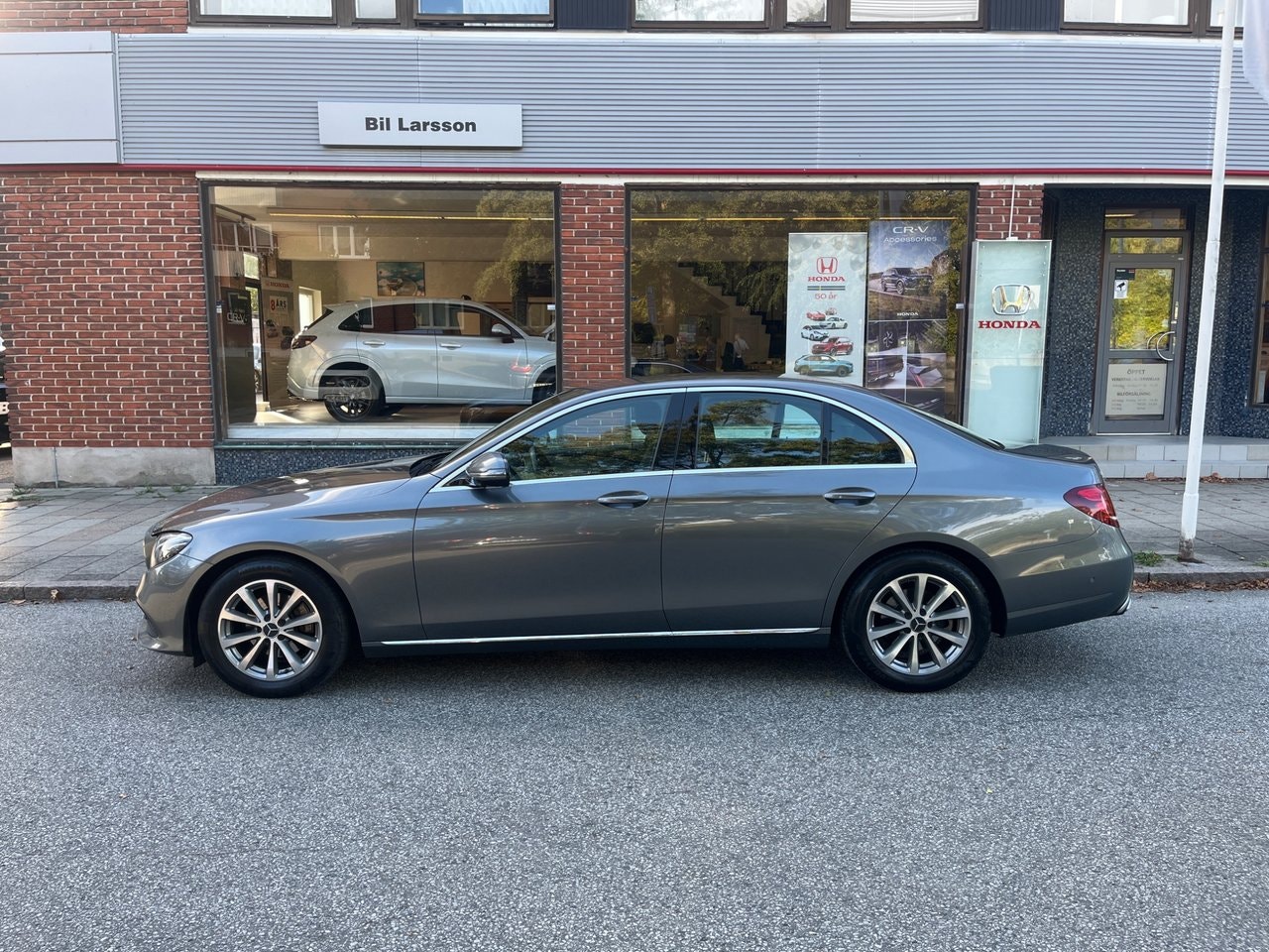 Mercedes E220
