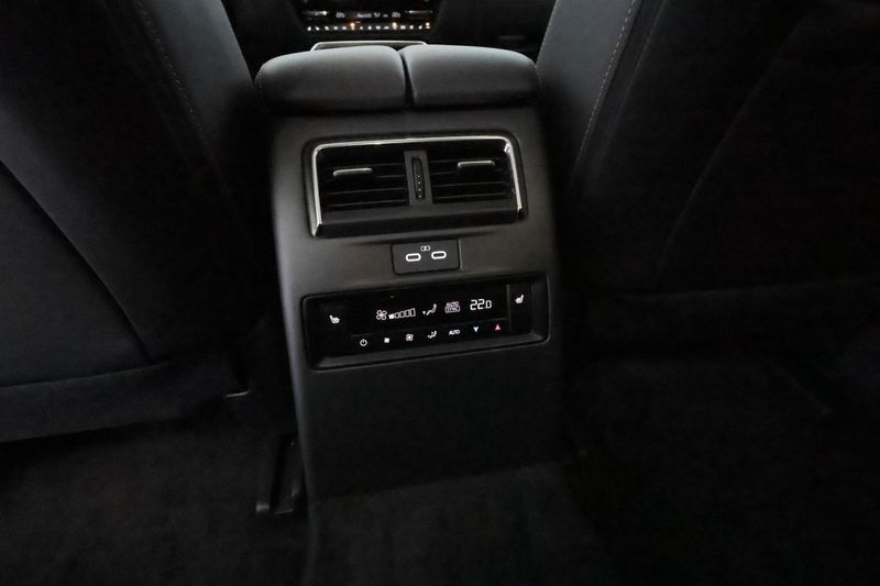 Mazda CX-80 bild 30