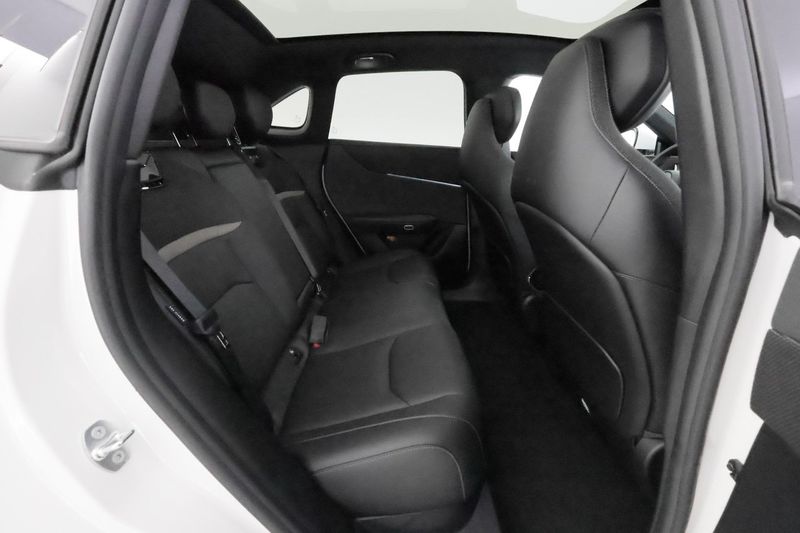 Mazda CX-6e bild 16