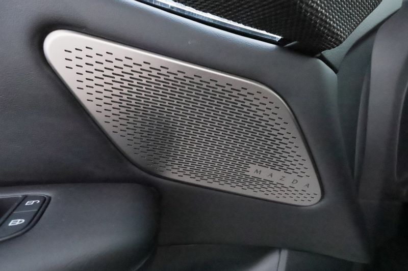 Mazda CX-6e bild 19