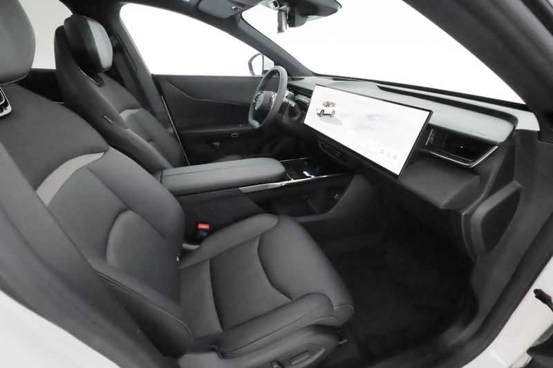 Mazda CX-6e bild 14