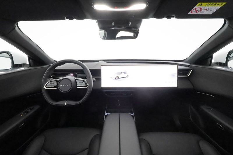 Mazda CX-6e bild 9
