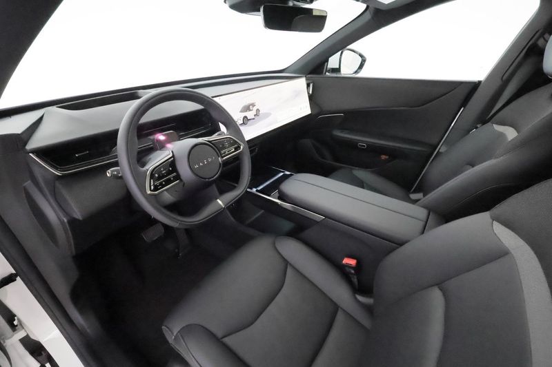 Mazda CX-6e bild 11