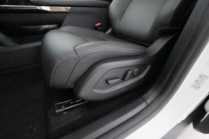 Mazda CX-6e bild 20