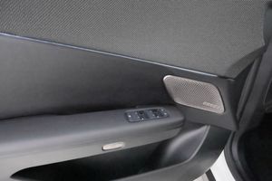 Mazda CX-6e bild 18