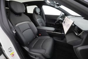 Mazda CX-6e bild 15