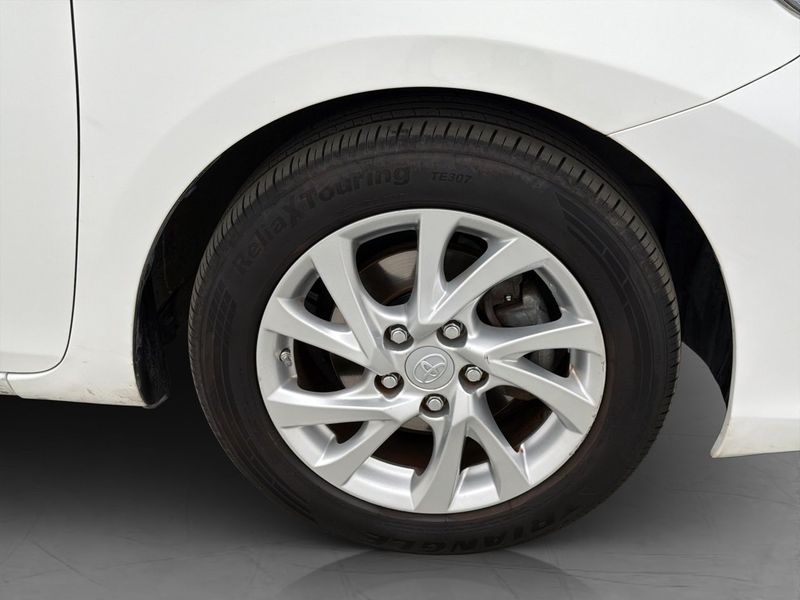Toyota Auris bild 13