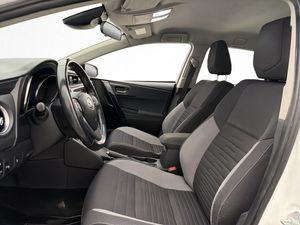 Toyota Auris bild 20