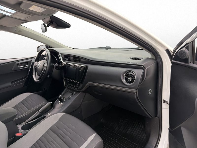 Toyota Auris bild 15
