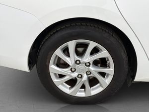 Toyota Auris bild 12