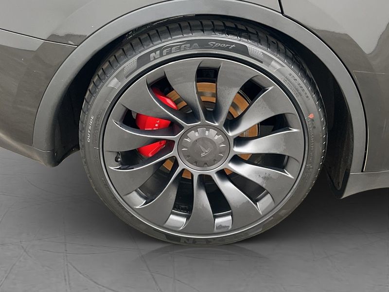 Tesla Model Y bild 34