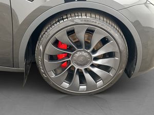Tesla Model Y bild 35