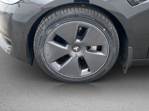 Tesla Model 3 bild 32