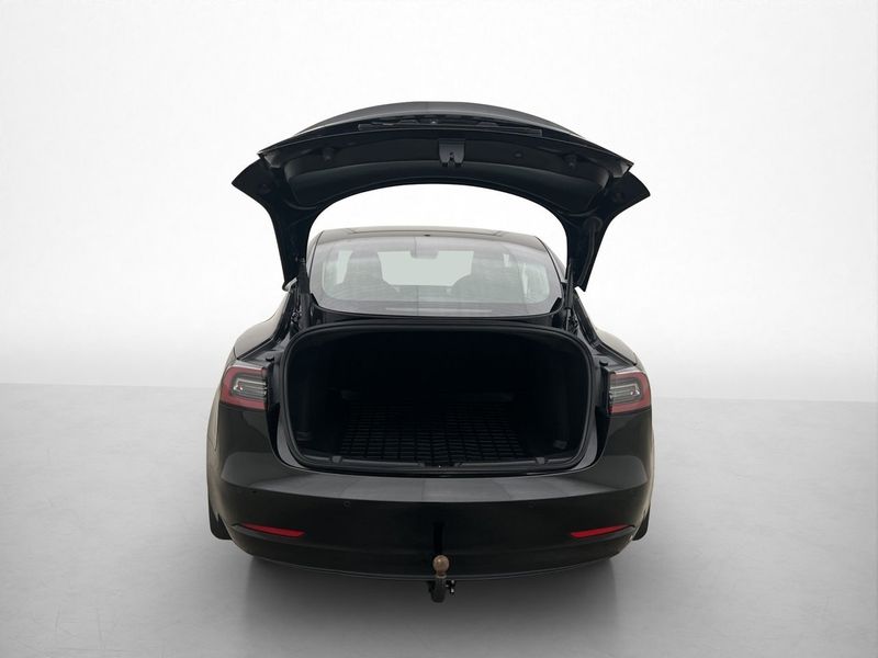 Tesla Model 3 bild 31