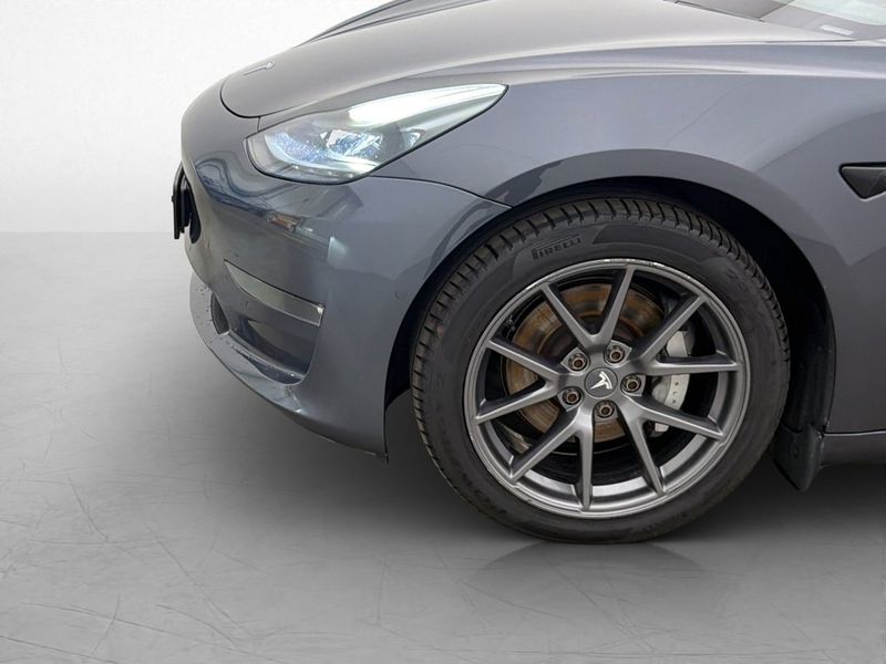Tesla Model 3 bild 29