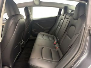 Tesla Model 3 bild 25