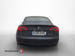 Tesla Model 3 bild 8