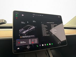 Tesla Model 3 bild 22