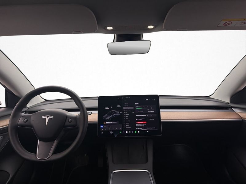 Tesla Model 3 bild 13