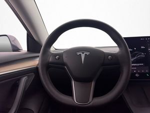 Tesla Model 3 bild 14