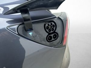 Tesla Model 3 bild 33