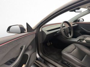 Tesla Model 3 bild 23
