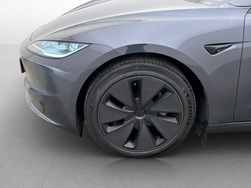 Tesla Model 3 bild 11