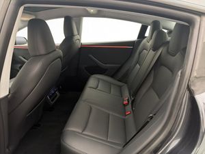 Tesla Model 3 bild 19