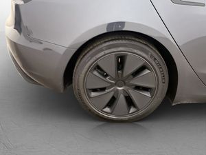Tesla Model 3 bild 13