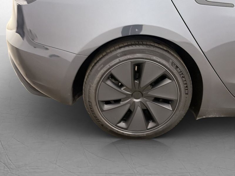 Tesla Model 3 bild 13