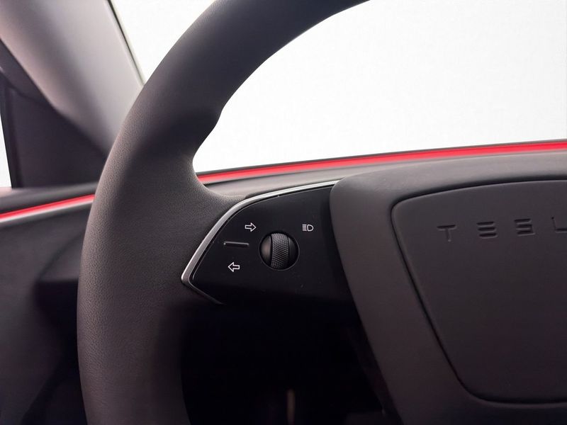 Tesla Model 3 bild 34