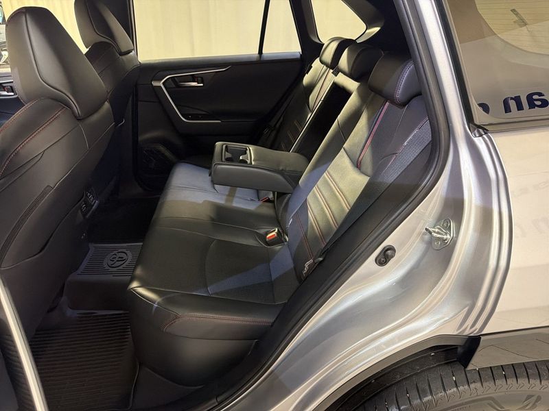Toyota RAV4 bild 17