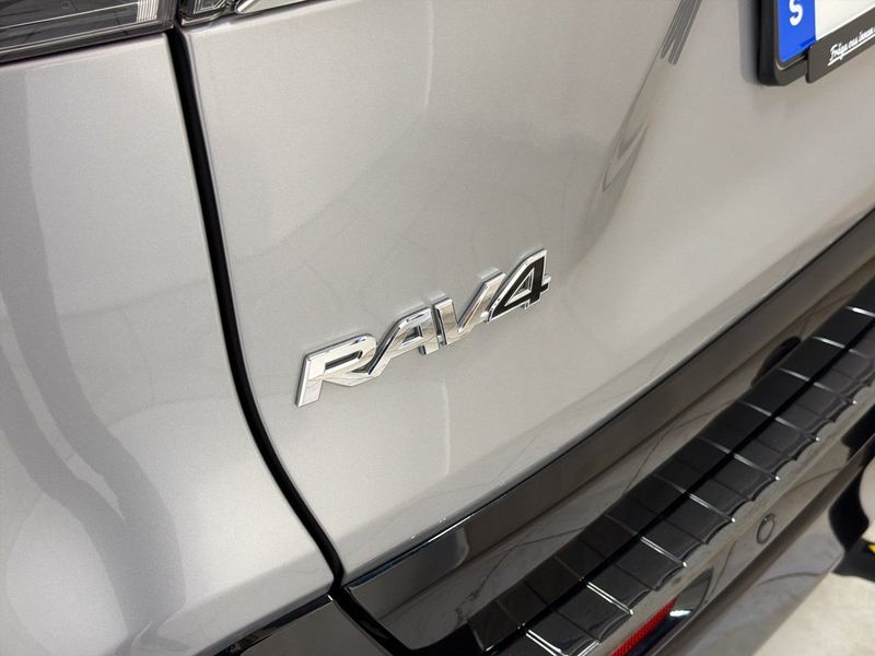 Toyota RAV4 bild 9