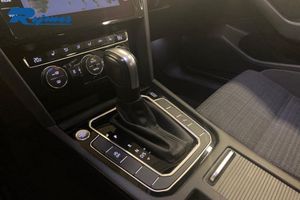 Volkswagen Passat bild 9