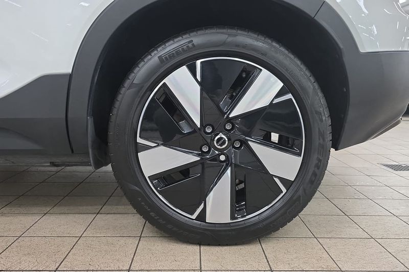 Volvo EX40 bild 17