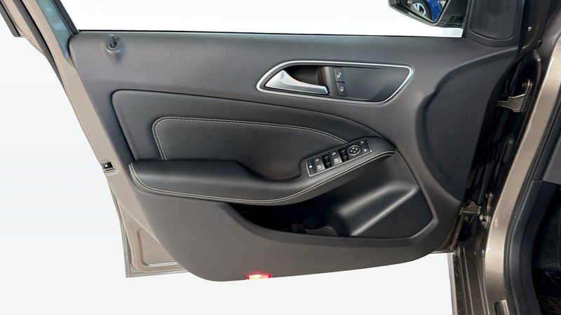 Mercedes B200 bild 11