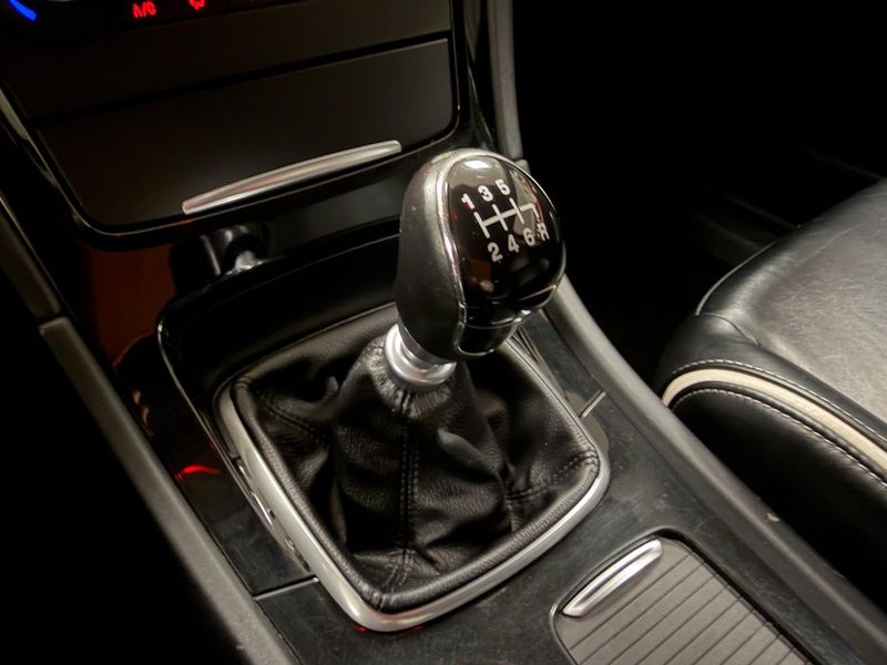 Ford Mondeo bild 18