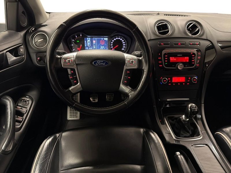 Ford Mondeo bild 9