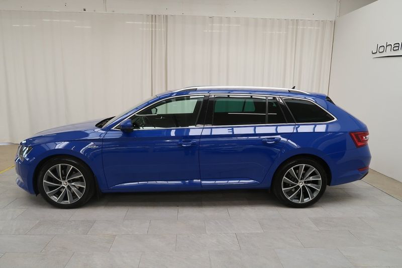 Skoda Superb bild 2