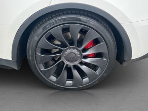 Tesla Model Y bild 34