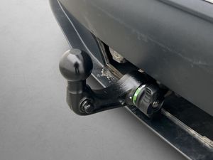 Tesla Model Y bild 10