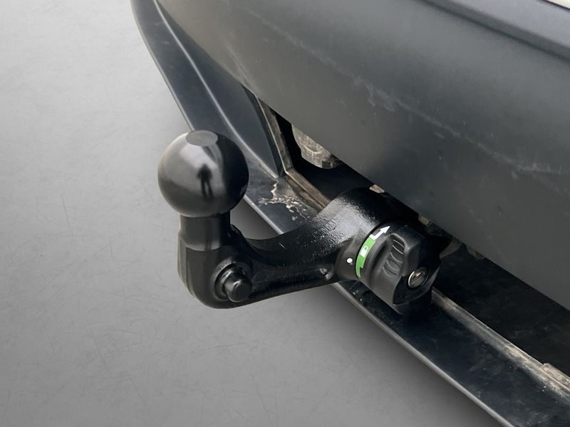 Tesla Model Y bild 10
