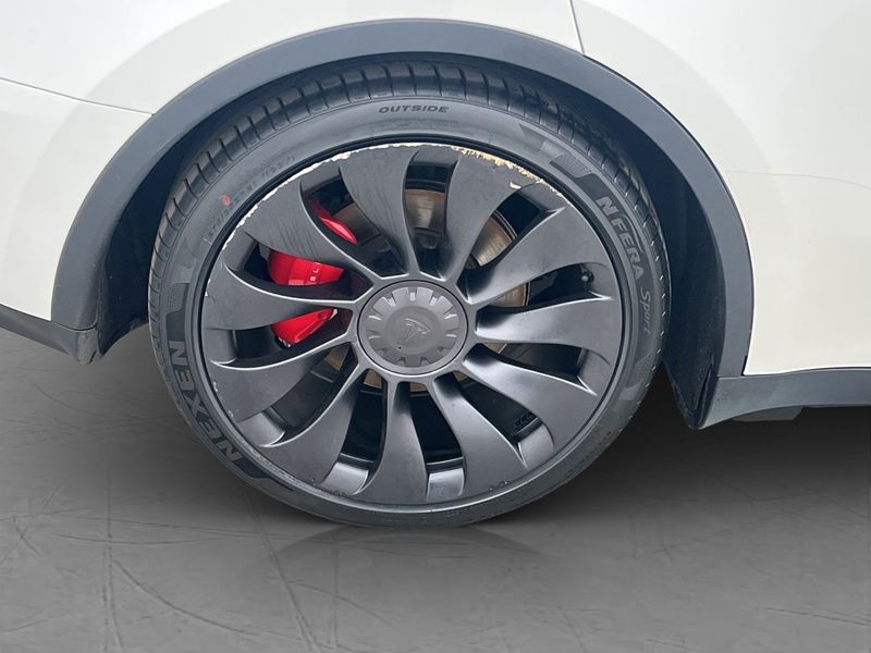 Tesla Model Y bild 35