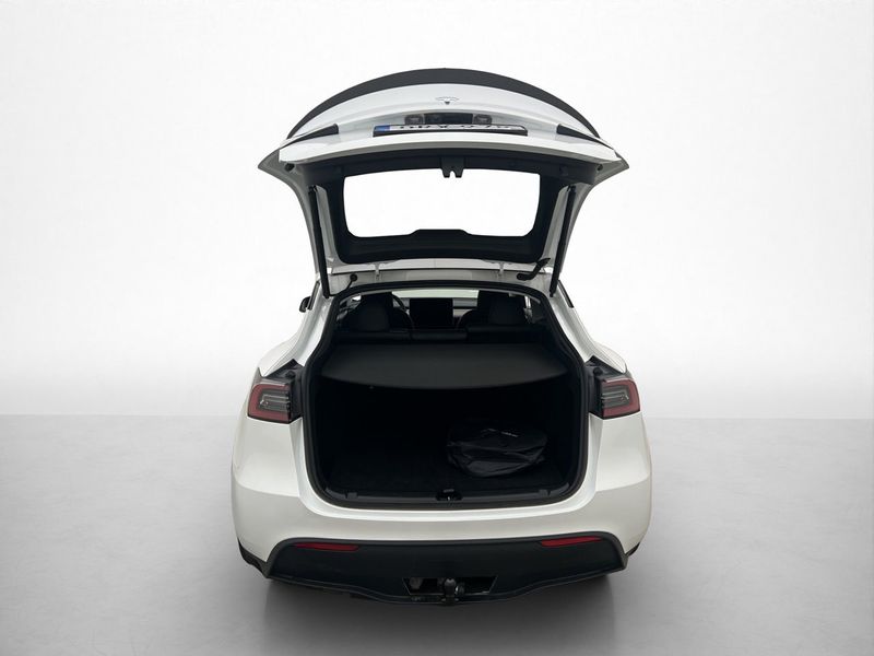 Tesla Model Y bild 11