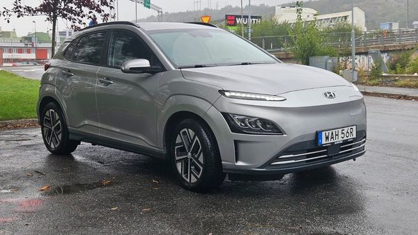 Hyundai Kona 64 kWh Essential - 2023