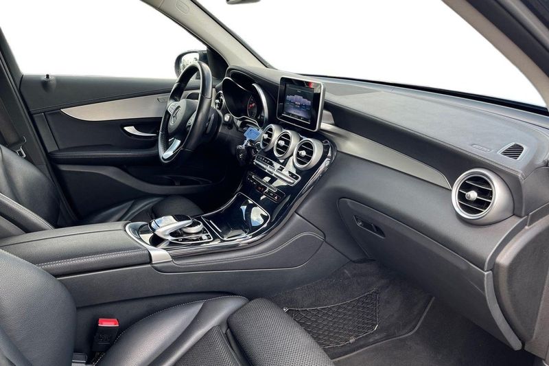 Mercedes GLC350 bild 14